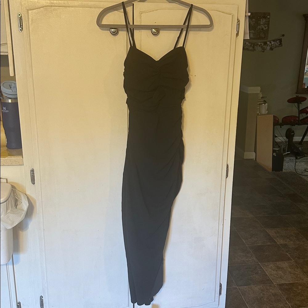 Abercrombie & Fitch Ruched Front Cut Out Assymetrical Midi Dress NWT - Picture 5 of 11